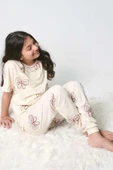 Kız Çocuk Kelebek Desenli T-Shirt Krem Pijama Takımı 8-14 Yaş thumbnail 4