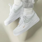 Nike AirForce 1 Essentials Life Style thumbnail 1
