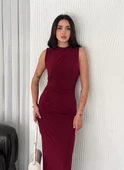 Yandan Buzgulu Kolsuz Yırtmaçlı Uzun Elbise - Bordo - 2