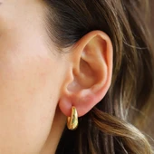 Halka Bombeli Gümüş Küpe thumbnail 1