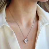 Square Kesim Baget Gümüş Kolye thumbnail 2