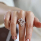 Çiçek Model Taşlı Gümüş Yüzük thumbnail 2