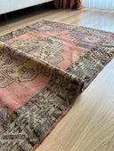 106x162 cm Küçük Vintage Türk Kilim, Benzersiz Motifli El Dokuma Yün Halı, Retro Tarzı Ev Dekoru - 4