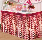 Püsküllü Işıltılı Metalize Kırmızı Kalpli Masa Eteği 75x360 Cm - 1