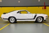 Welly Koleksiyon 1 / 24  1970 Ford Mustang Boss Beyaz Model Metal Araba - 2