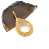 Yarım Altın Çerçeveli Kolye Ucu Altın Kaplama İşlemeli TGR-708 thumbnail 2