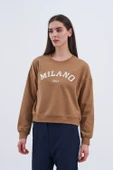 Trend Kadın Hem şehirli hem de rahat stilin mükemmel buluşması olan bu sweatshirt - 11