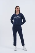 Trend Kadın Hem şehirli hem de rahat stilin mükemmel buluşması olan bu sweatshirt - 2