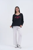 Trend Kadın Yeni "SAN FRANCISCO" yazılı sweatshirt ile şehir hayatının enerjisini üzerinizde taşıyın - 2