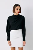 Omuz Aksesuarlı Bluz - Siyah - 5