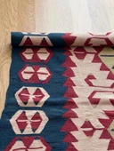 104x158 cm Kırmızı ve Mavi Akrep Motifli Kilim, Küçük El Dokuma Vintage Kilim, Modern Ev Kilimi - 8