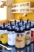 Sezka Life 12 Adet Kapağı Kendinden Kaşıklı Cam Baharatlık Seti Ve 30 Adet Suya Dayanıklı Şeffaf Etiket-300ml - 2