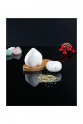 Hometarz Porselen 2 li Tuzluk Baharatlık Set Bambu Stantlı Kalpli - 2