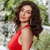 Kısa Omuz Hizasında Açık Kahverengi Fiber Sentetik Tül Peruk thumbnail 3