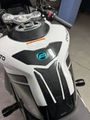 CF 450 SR 2024 ile Uyumlu Kaydırmaz 6D Karbon 15 Parça Tank Pad Seti GC16 - 3
