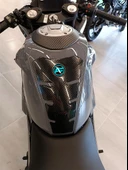 CF 250 SR 2023 ile Uyumlu Kaydırmaz 14 Parça 6D Karbon Tank Pad Seti GC15 - 3