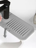 Elastik Mutfak Banyo Musluk Matı Düzenleyici Kaydırmaz Taban Organizer Lavabo Kenar Matı - 5