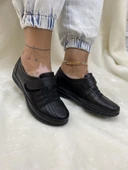 VOYAGER GERÇEK DERİ ORTOPEDİK CIRTLI ÖNÜ LASTİKLİ  KADIN AYAKKABI (7679) thumbnail 2