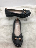 ÇİĞDEM BEJ DERİ ÖNÜ DELİKLİ, FİYONKLU KADIN BABET thumbnail 3