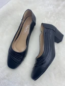 ÇİĞDEM SİYAH DERİ KÜT BURUN ALÇAK TOPUKLU AYAKKABI (AS4) thumbnail 4