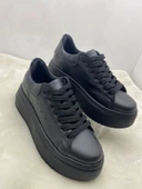 ÇİĞDEM SİYAH DERİ YÜKSEK TABAN KADIN SPOR AYAKKABI thumbnail 4