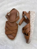 VOYAGER 8433 TABA HAKİKİ DERİ ORTOPEDİK ÖRGÜLÜ KADIN SANDALET thumbnail 6