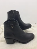 VOYAGER SİYAH GERÇEK DERİ FERMUARLI TOPUKLU KADIN BOT (B6) thumbnail 1