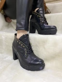 ÇİĞDEM GERÇEK DERİ LASTİK BAĞLI PLATFORM BORDO KISA KADIN BOT (B2A) thumbnail 4