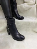 ÇİĞDEM GERÇEK DERİ SİYAH SÜS FERMUARLI TOPUKLU KADIN BOT (B5) thumbnail 4