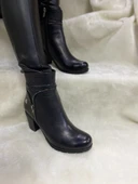 ÇİĞDEM GERÇEK DERİ SİYAH SÜS FERMUARLI TOPUKLU KADIN BOT (B5) thumbnail 3