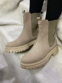 ÇİĞDEM BEJ GERÇEK NUBUK DERİ YANLARI LASTİKLİ BOT (ENZO B9A) thumbnail 1