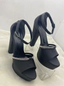 ÇİĞDEM  SİYAH SATEN BİLEKTEN TOKALI TAŞLI PLATFORM TOPUKLU AYAKKABI thumbnail 1