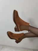 HELENSİ GERÇEK NUBUK DERİ YANLARI LASTİKLİ KADIN KISA BOT(ENZ B 16) thumbnail 1