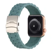 TechnoGuru  Apple Watch 40mm Kordon Metal Tokalı Ayarlanabilir Yapılı Soft Silikon KRD72  Lacivert - 5