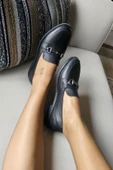 06T 102 Topukla Kadın Toka Detaylı Loafer Deri Babet - 1