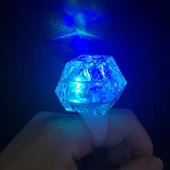Nessiworld  Kristal Tasarımlı Led Glow Işıklı 3 Modlu Mavi Yüzük 3.5 x 5 cm - 3