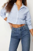 Moda Kadın Gömlek Yaka Çizgili Günlük Çizgili Düşük Kol Crop Regular Normal Kalıp Dokuma Gömlek - 2