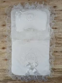 Yenidoğan Bal Peteği Taç Nakışlı Kundaklı Trilüks 3lü Alt Açma Seti Ekru thumbnail 12