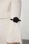 Tarz Kadın Modern Moda Normal Bel Boru Paça Bisiklet Yaka Gül Detaylı Triko Alt-Üst Takım - 4