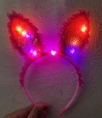 Kenarları Dantelli Fuşya Pullu Payetli Led Işıklı Tavşan Kulak Taç 23x19 cm - 2