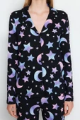 Tarz Rahat Uzun Kollu Boru Paça %100 Pamuk Galaksi Desenli Gömlek-Pantolon Pijama Takımı - 4