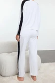 Tarz Rahat Uzun Kollu Geniş Paça Pamuklu Şeritli Örme Pijama Takımı - 4
