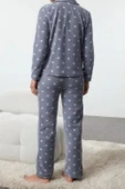 Tarz Rahat Uzun Kollu Boru Paça Gri Kış Temalı Cepli Polar Kışlık Örme Pijama Takımı - 4