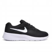 Nike 812654 Tanjun Siyah-Beyaz Fileli Erkek Spor Ayakkabı - 1