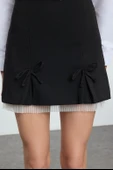 Modern Tarz Astarsız Dokuma Mini Boy Siyah Beyaz Fiyonk Detaylı Etek - 3