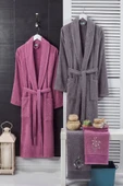 4'lü Bornoz Set Nakışlı Baş Havlulu Çeyiz Seti Hamam Seti Banyo Seti  %100 Pamuk - 1