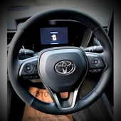 DİKİŞLİ DİREKSİYON KILIFI SİYAH DERİ NOKTALI DERİ MAVİ DİKİŞLİ TOYOTA COROLLA İÇİN thumbnail 1