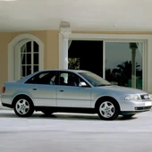 Audi A4 1999-2000 Yan Çamurluk Üzeri Sinyal Lambası 4B0949127 - 2