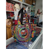 LUİSİDO- FİL VE ŞAL DESEN MOTİFLİ EL İŞİ NEPAL ÇANTA - KODU: Y 98220- RENK: SİYAH / ÜZERİ FİL VE ŞAL DESENLİ - 4