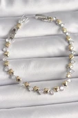 Pirinç Gümüş Renk Zirkon Taşlı Gold Kalpli VIP Seri Kadın Bileklik - TJ-BB6714 - 1